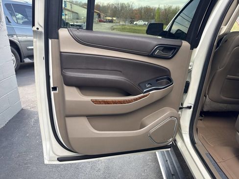 Used 2015 Chevrolet Suburban LTZ AWD/4WD image 19