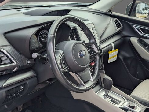 Used 2020 Subaru Forester Premium AWD/4WD image 17