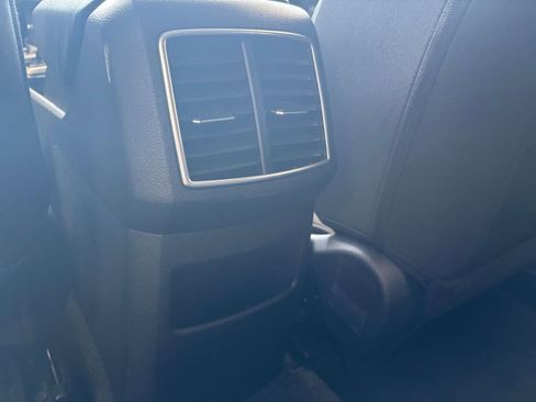 Used 2025 Kia Sportage LX FWD image 24