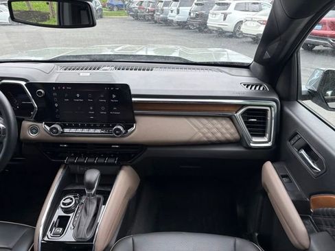 Used 2023 GMC Canyon Denali AWD/4WD image 22