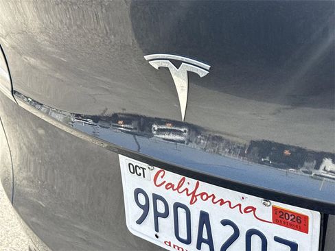Used 2024 Tesla Model Y Long Range image 28