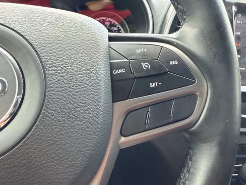 Used 2020 Jeep Cherokee Limited AWD/4WD image 36