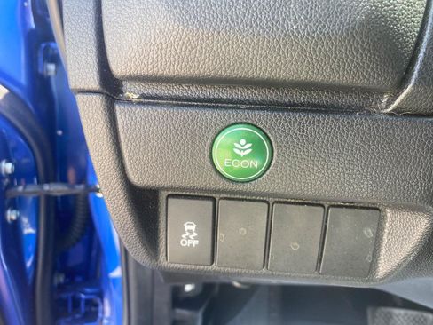 Used 2019 Honda Fit LX image 33