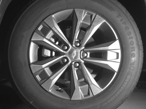 Used 2025 Chevrolet Equinox LT FWD image 12