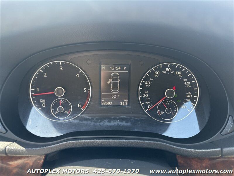 Used 2013 Volkswagen Passat TDI SEL Premium FWD image 22