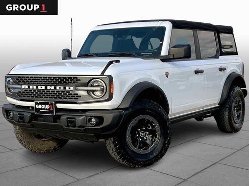 Certified 2022 Ford Bronco Badlands image 1