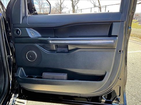 Certified 2020 Ford Expedition XLT w/ Equipment Group 202A image 22