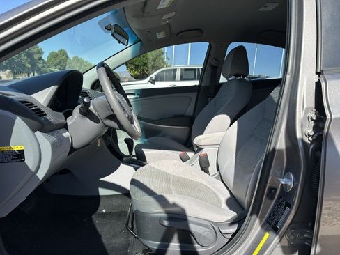 Used 2017 Hyundai Accent Value Edition FWD image 11