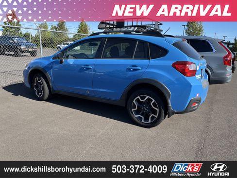 Used 2017 Subaru Crosstrek 2.0i Premium w/ Popular Package #1 AWD/4WD image 3