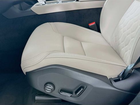 New 2026 Volvo XC90 B5 Core image 17