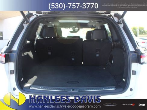 New 2023 Jeep Grand Cherokee Overland w/ MOPAR Finishing Package AWD/4WD image 10