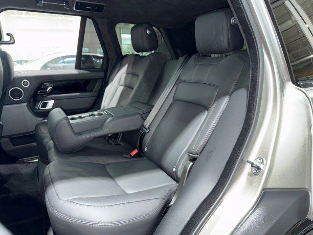Used 2020 Land Rover Range Rover HSE AWD/4WD image 6