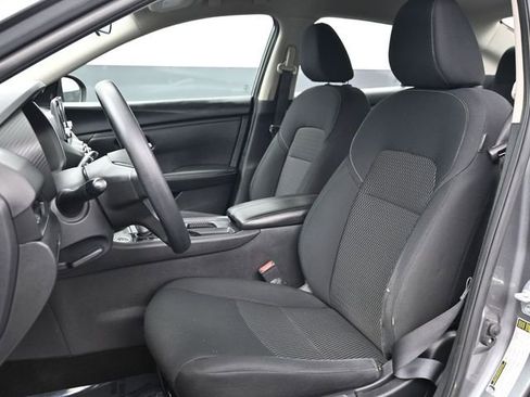 Used 2023 Nissan Sentra S FWD image 5