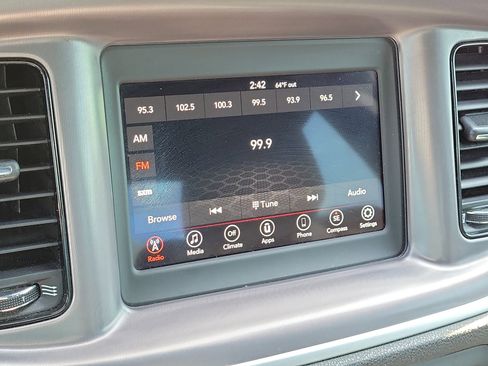 Used 2022 Dodge Charger SXT w/ Blacktop Package image 24