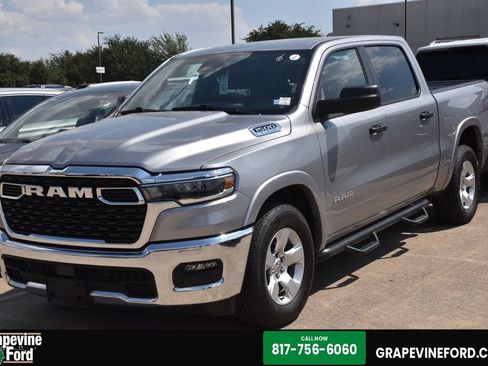 Used 2025 RAM 1500 Big Horn RWD image 1
