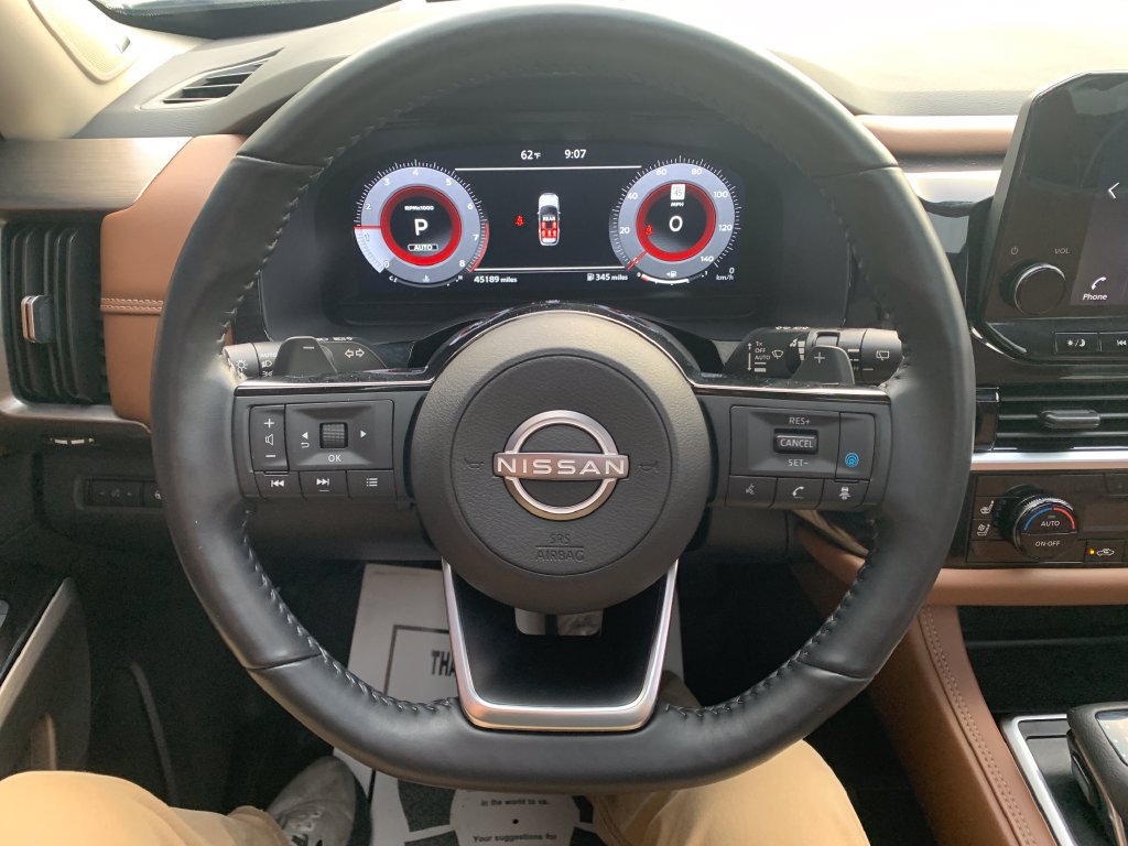 Certified 2024 Nissan Pathfinder Platinum AWD/4WD image 9