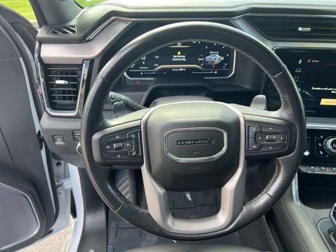 Used 2022 GMC Sierra 1500 Denali AWD/4WD image 12