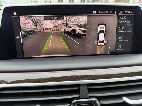 Used 2020 BMW 750i xDrive w/ Executive Package image 22