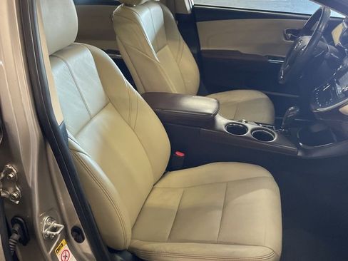 Used 2015 Toyota Avalon XLE Premium FWD image 6