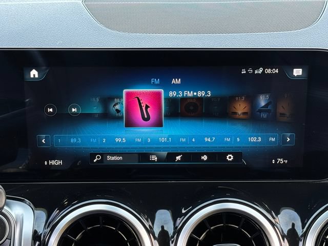 Used 2023 Mercedes-Benz GLB 250 4MATIC image 5