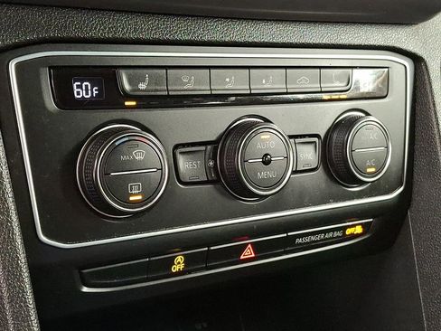Used 2019 Volkswagen Atlas SE FWD image 13
