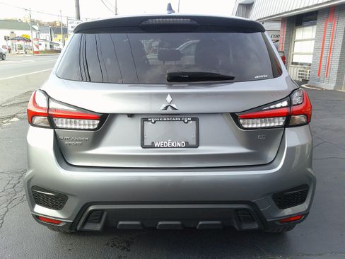 Used 2024 Mitsubishi Outlander Sport 2.0 image 4