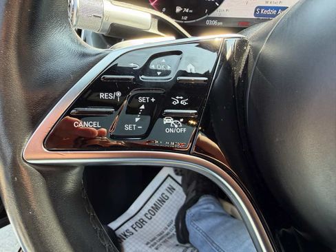 Used 2021 Mercedes-Benz S 580 4MATIC Sedan w/ AMG Line image 29