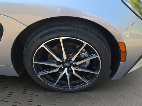 Used 2024 Toyota GR86 RWD image 19