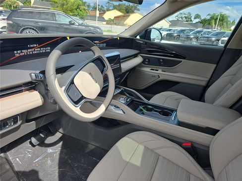 New 2025 Lincoln Nautilus Reserve image 15