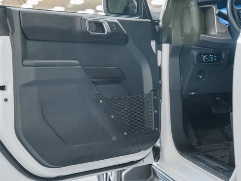 Used 2025 Ford Bronco Outer Banks image 46