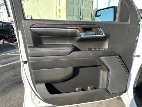Used 2023 GMC Sierra 1500 Elevation AWD/4WD image 19