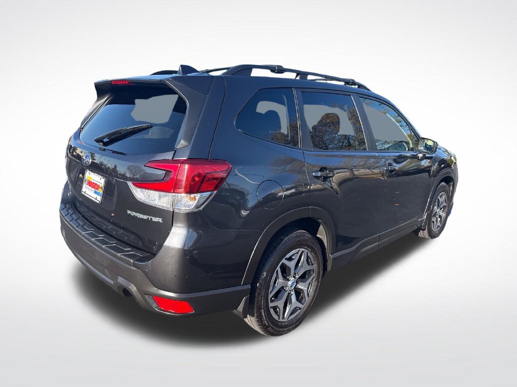 Used 2019 Subaru Forester Premium AWD/4WD image 5