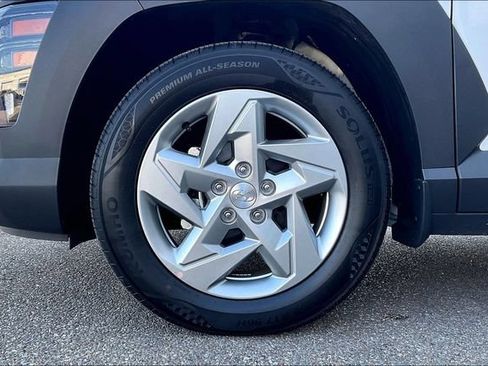 Used 2026 Hyundai Kona SE FWD image 10