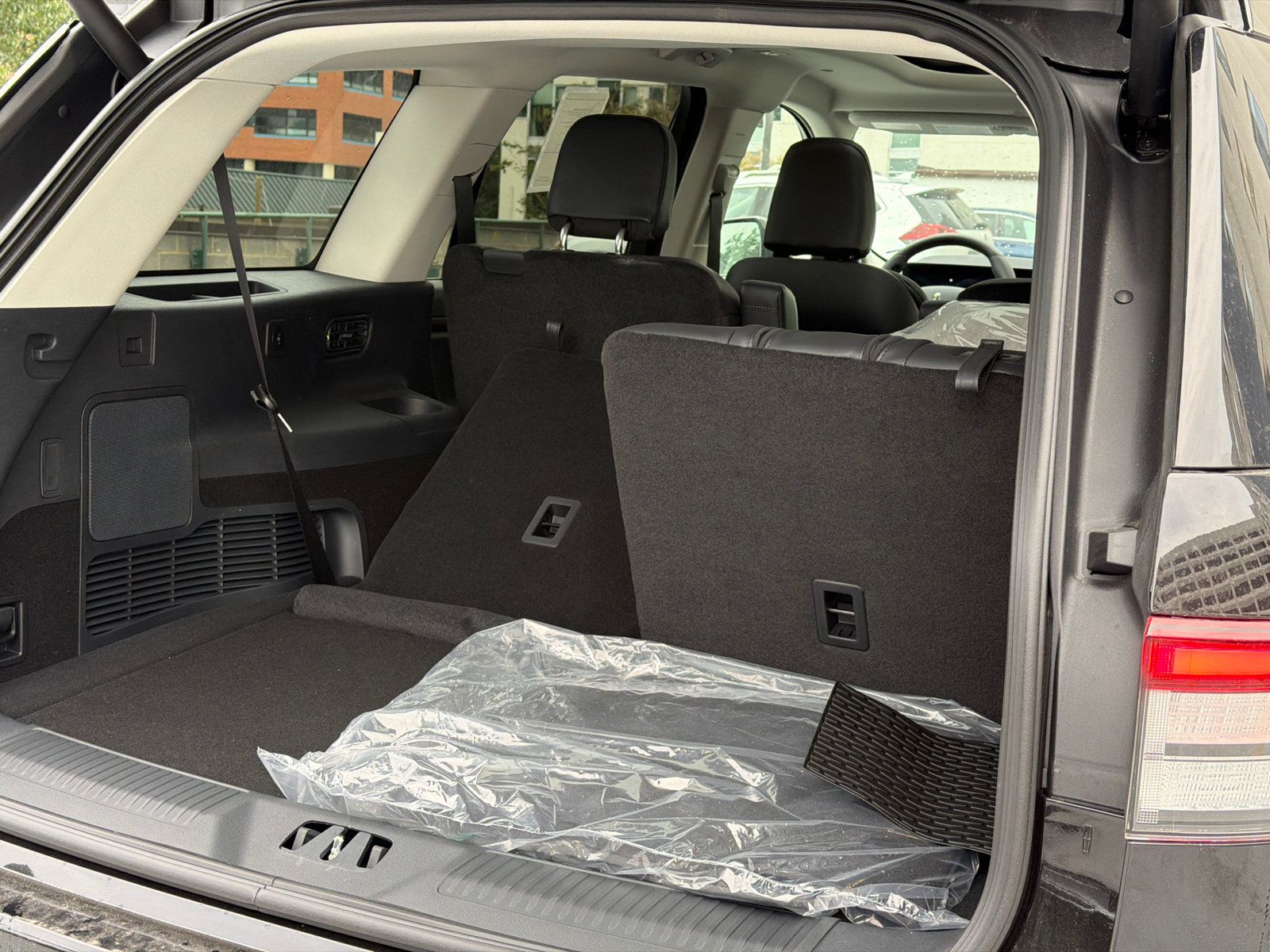 New 2027 Lincoln Aviator Reserve w/ Jet Appearance Package AWD/4WD image 7