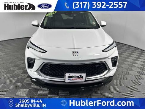 Used 2024 Buick Encore GX Sport Touring FWD image 3