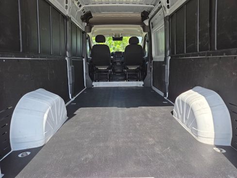Used 2024 RAM ProMaster 2500 w/ Convenience Group FWD image 21