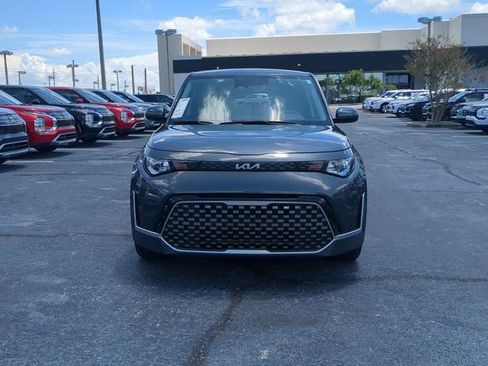 Used 2023 Kia Soul EX FWD image 3
