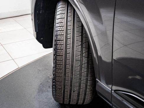 Certified 2025 Audi Q7 2.0T Premium Plus w/ Premium Plus Package image 36