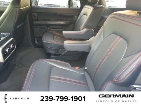 Used 2024 Ford Expedition Limited image 10