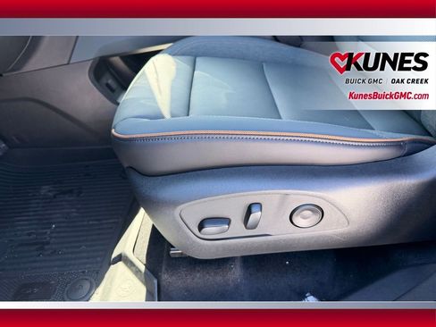 New 2026 GMC Acadia AT4 w/ Luxury Package image 12