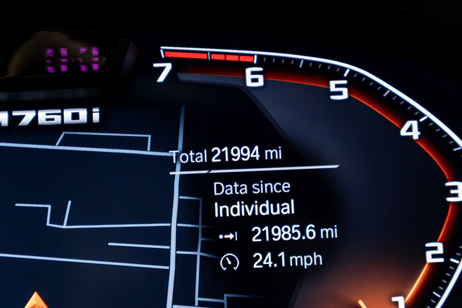 Used 2022 BMW M760i xDrive AWD/4WD image 10