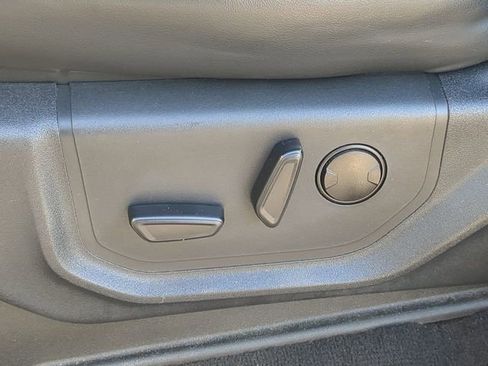 Used 2024 Ford Expedition Max XLT image 24