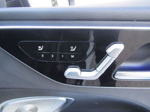 Used 2023 Mercedes-Benz C 300 Sedan w/ Exclusive Trim Package image 23