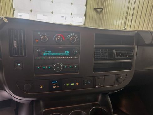 Used 2019 Chevrolet Express 3500 LT w/ LT Preferred Equipment Group image 22