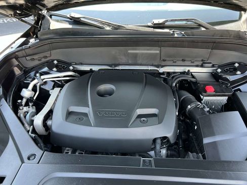 Used 2019 Volvo XC90 T5 Momentum w/ Protection Package Premier image 24