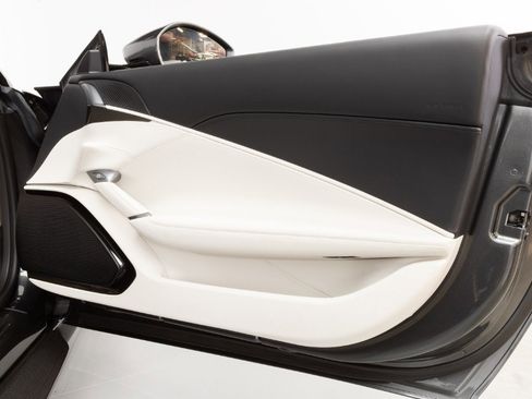 Used 2024 Ferrari Roma Spider image 60