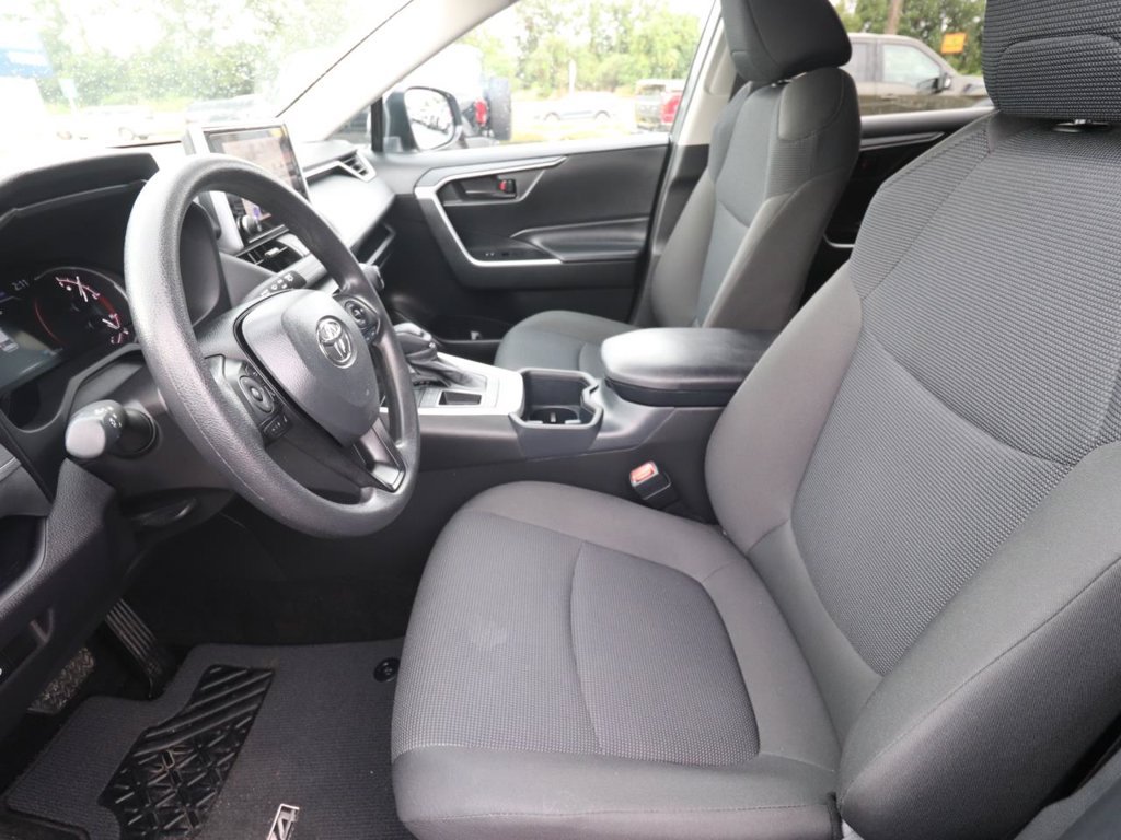 Used 2025 Toyota RAV4 LE FWD image 2