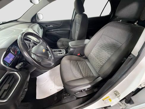 Used 2019 Chevrolet Equinox LT w/ Sun & Navigation Package AWD/4WD image 24
