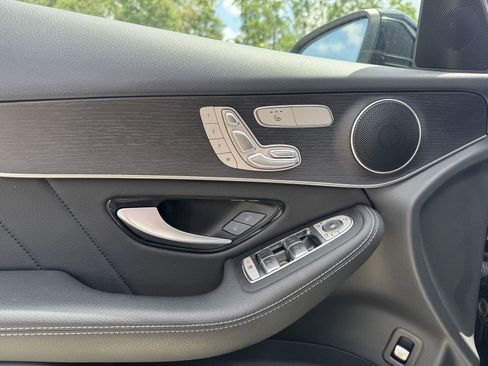 Used 2022 Mercedes-Benz GLC 300 image 6