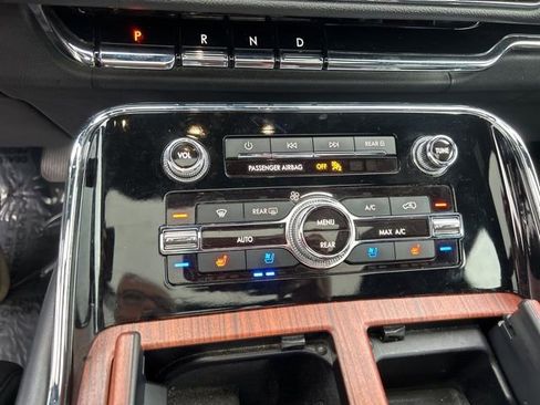 Used 2023 Lincoln Navigator Reserve image 27